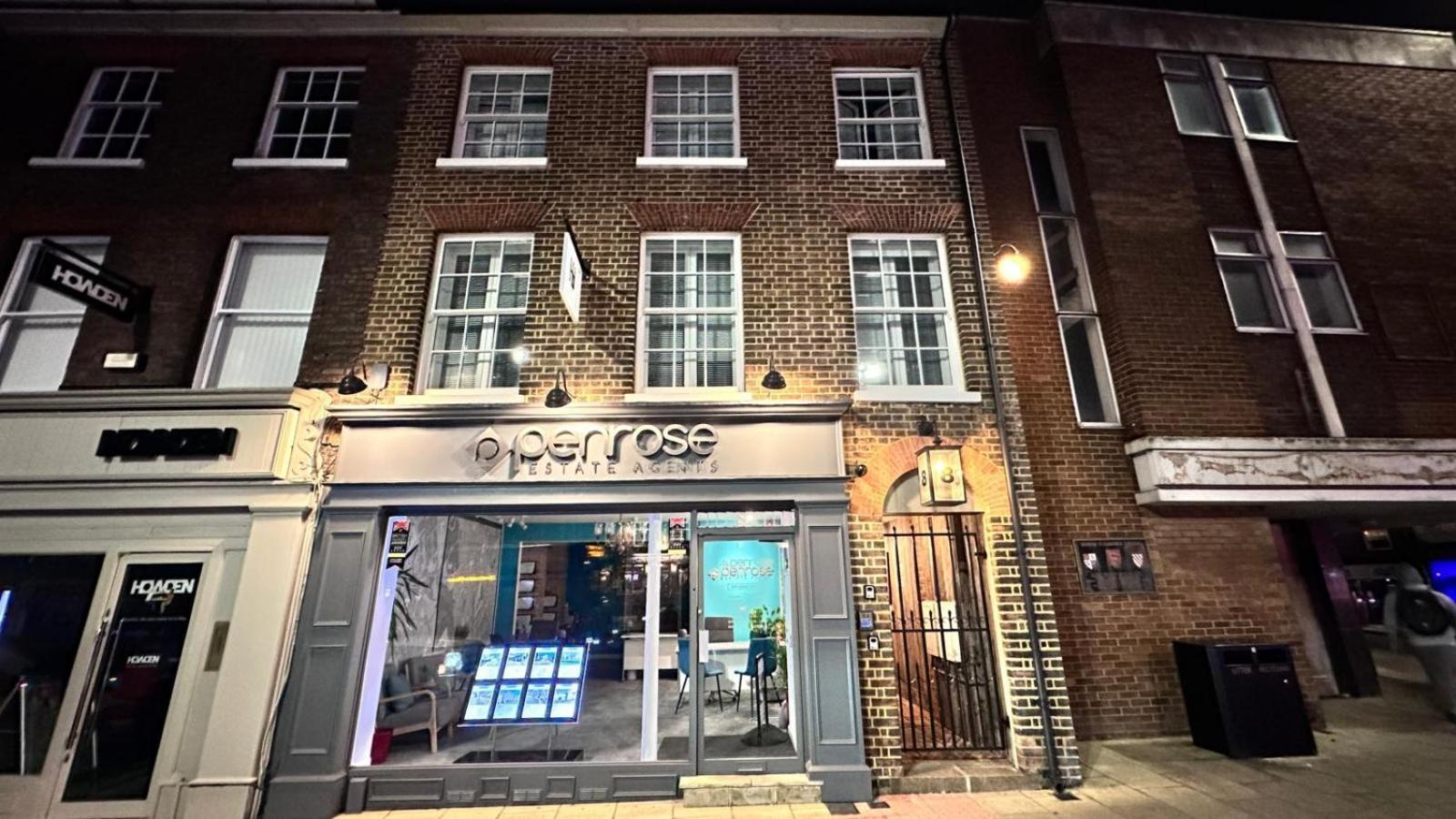 Harper Luxe Serviced Apartments Dunstable Exterior photo