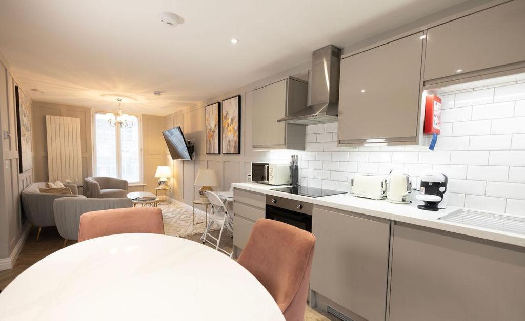 Harper Luxe Serviced Apartments Dunstable Exterior photo